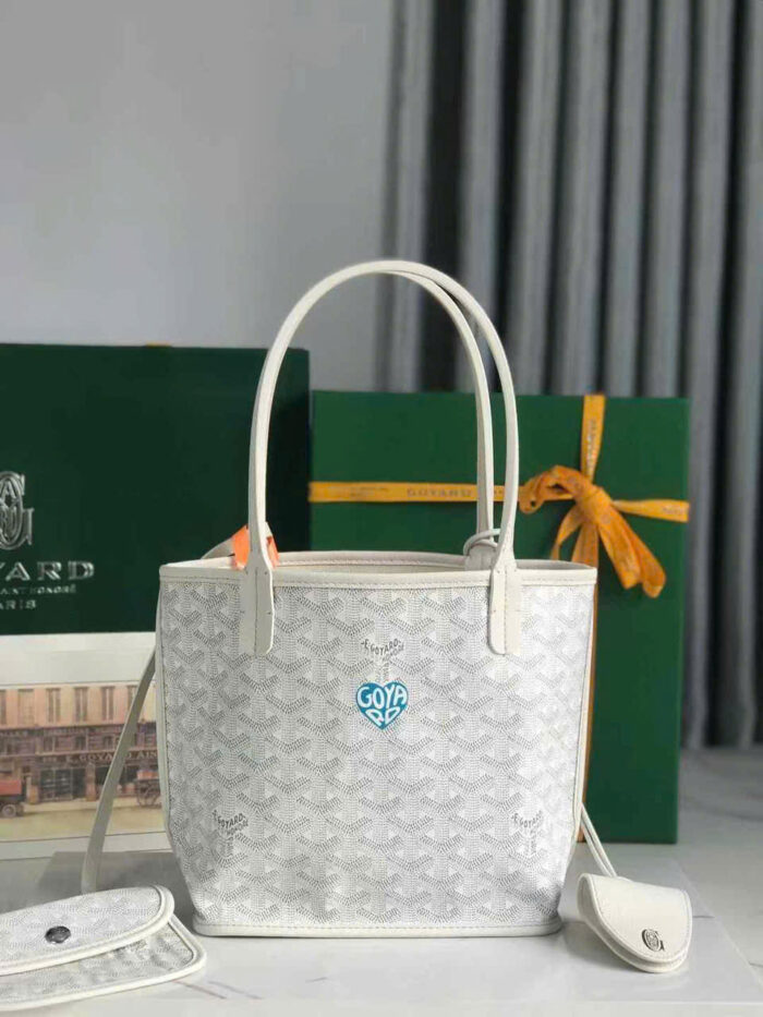 Goyard Anjou Saint Louis