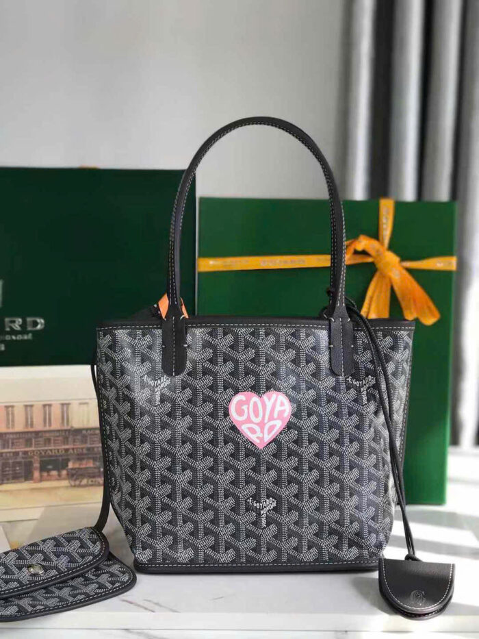 Goyard Anjou Saint Louis