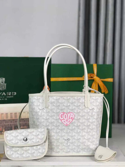 Goyard Anjou Saint Louis